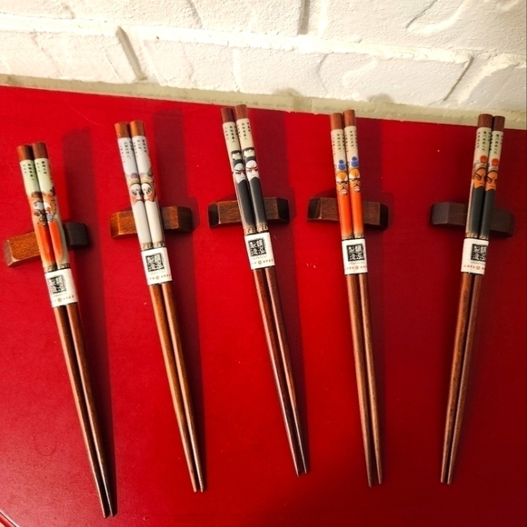 Chopsticks With Stands - Picture 1 of 7